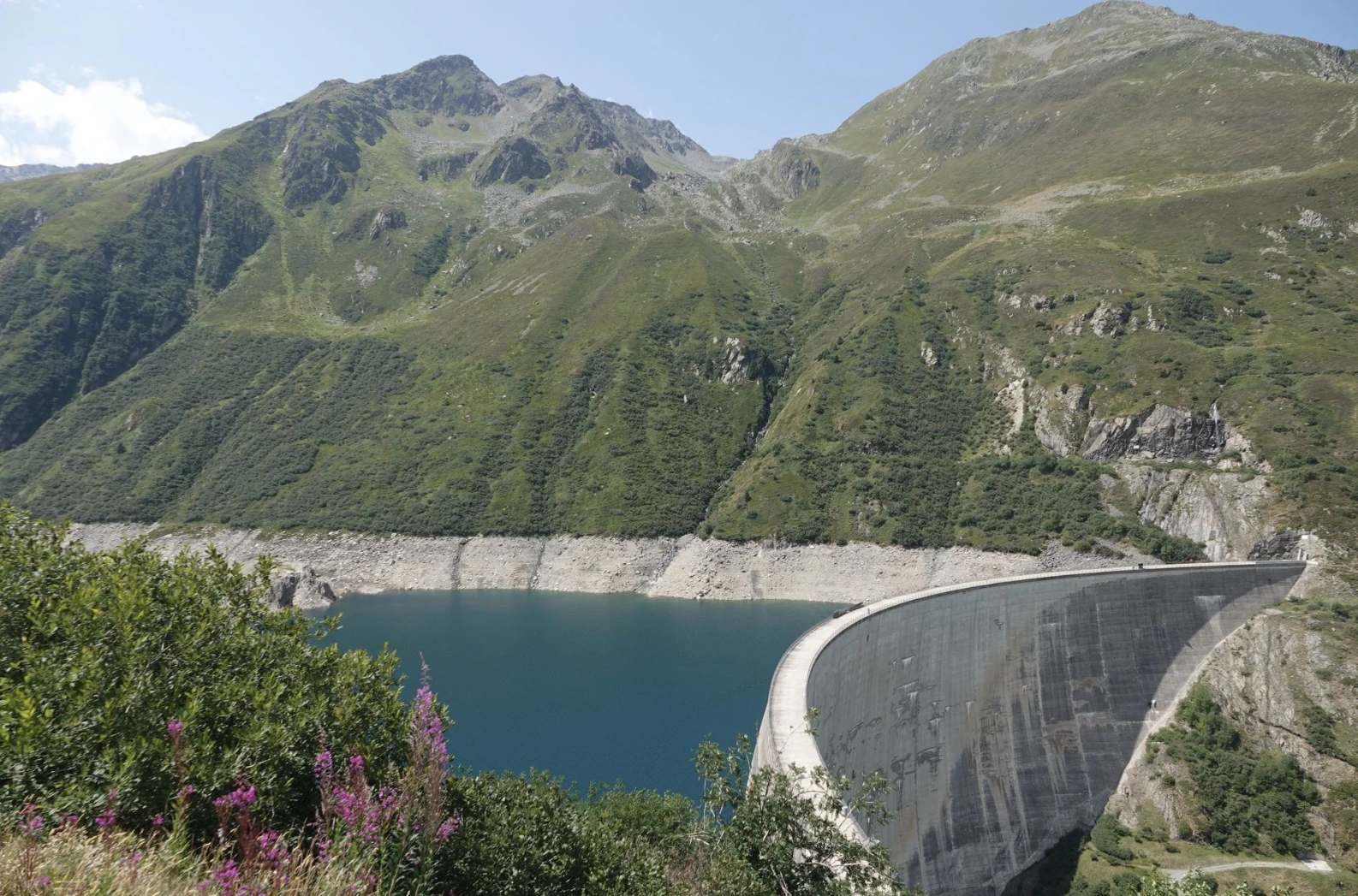 Der Lai da Nalps Stausee.