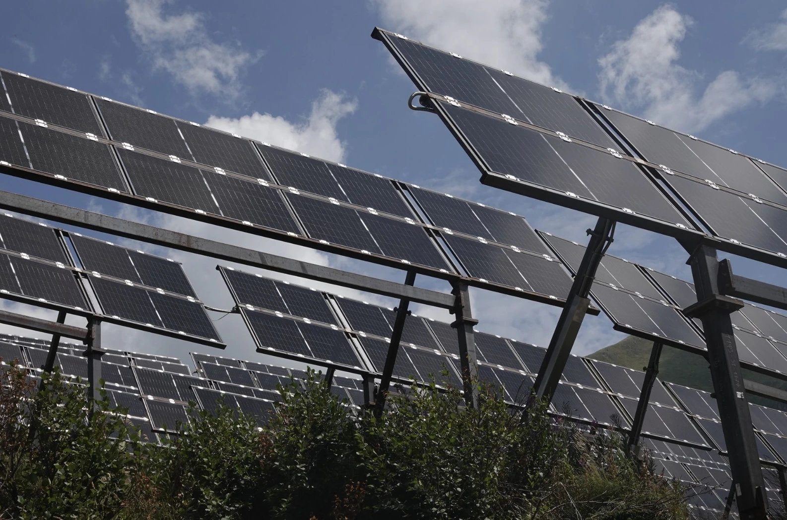 Blick in die alpine Solaranlage.