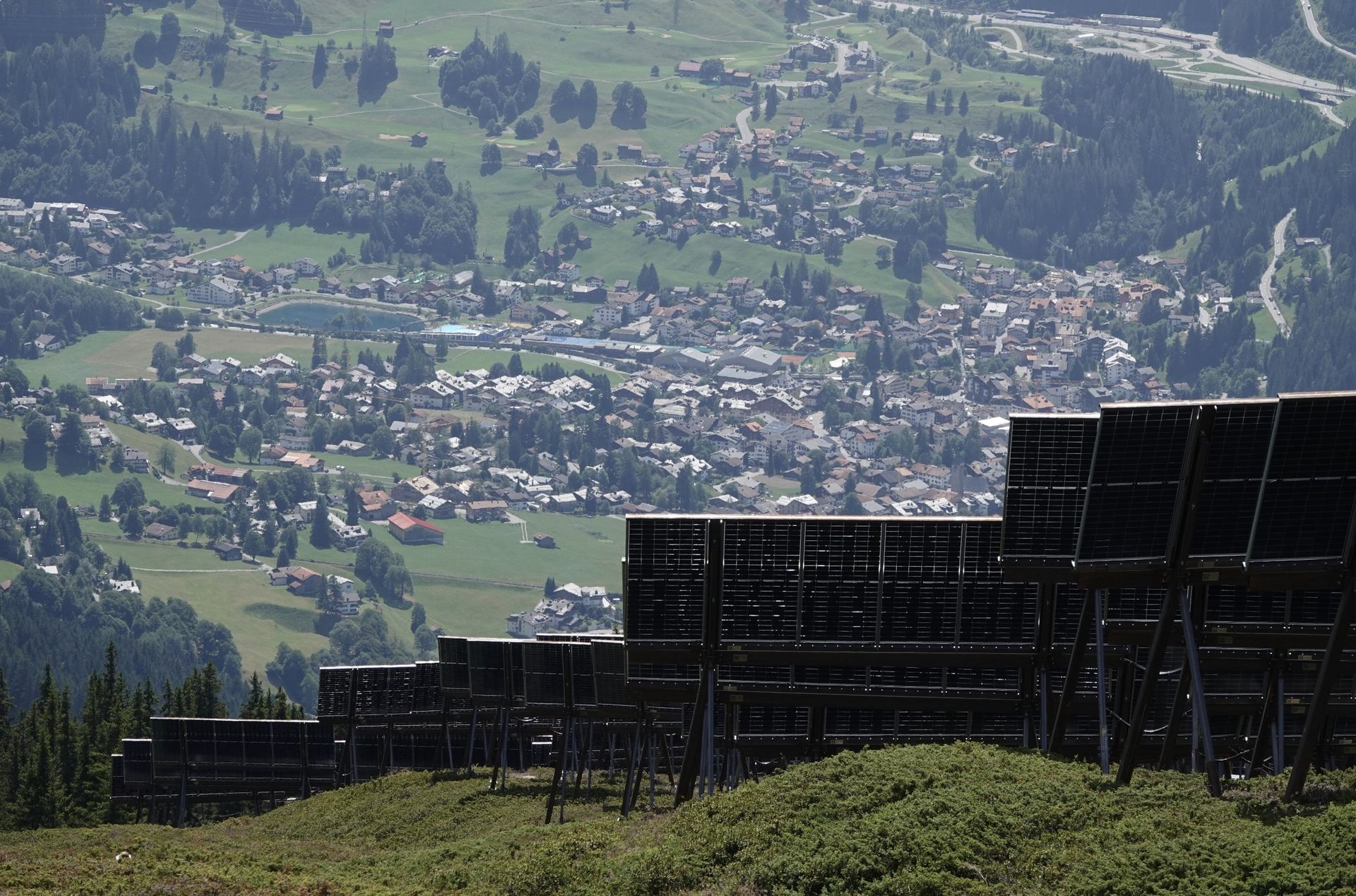 Auf dem Rückweg, vom Schaffürggli-Wanderweg aus: imposanter Blick ins Tal 